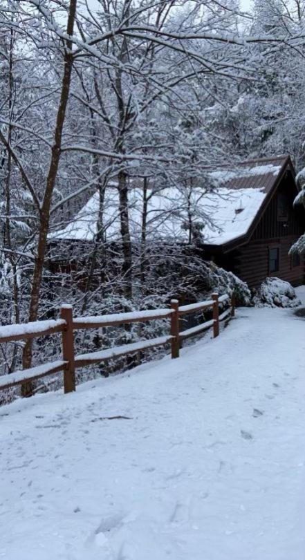 Mick's Hideaway - Semi-secluded Sevierville