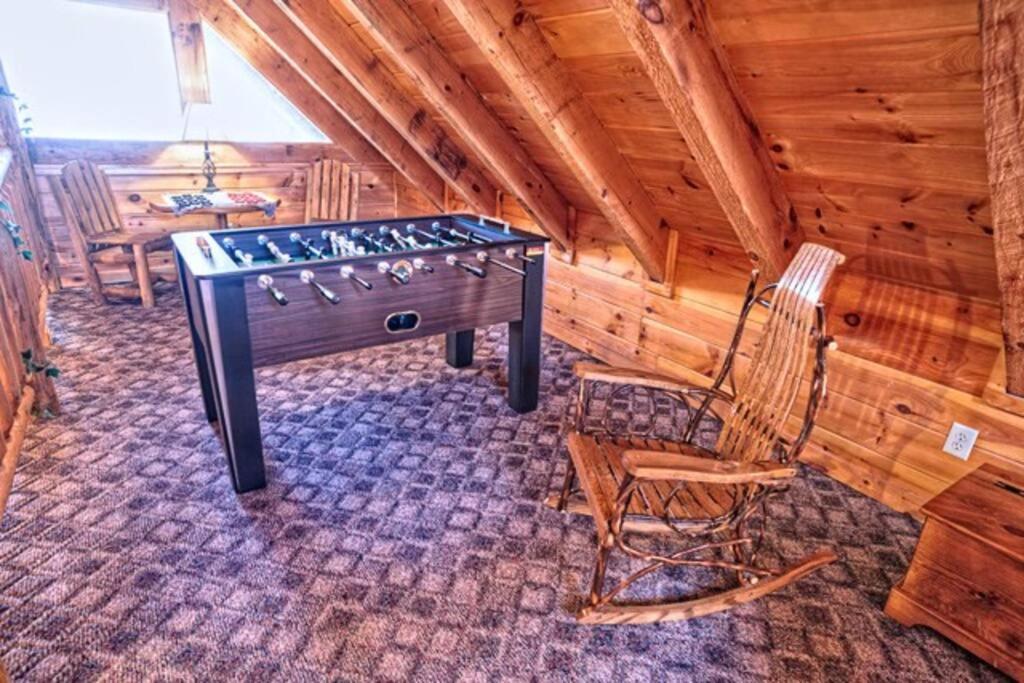 Mick's Hideaway - Semi-secluded