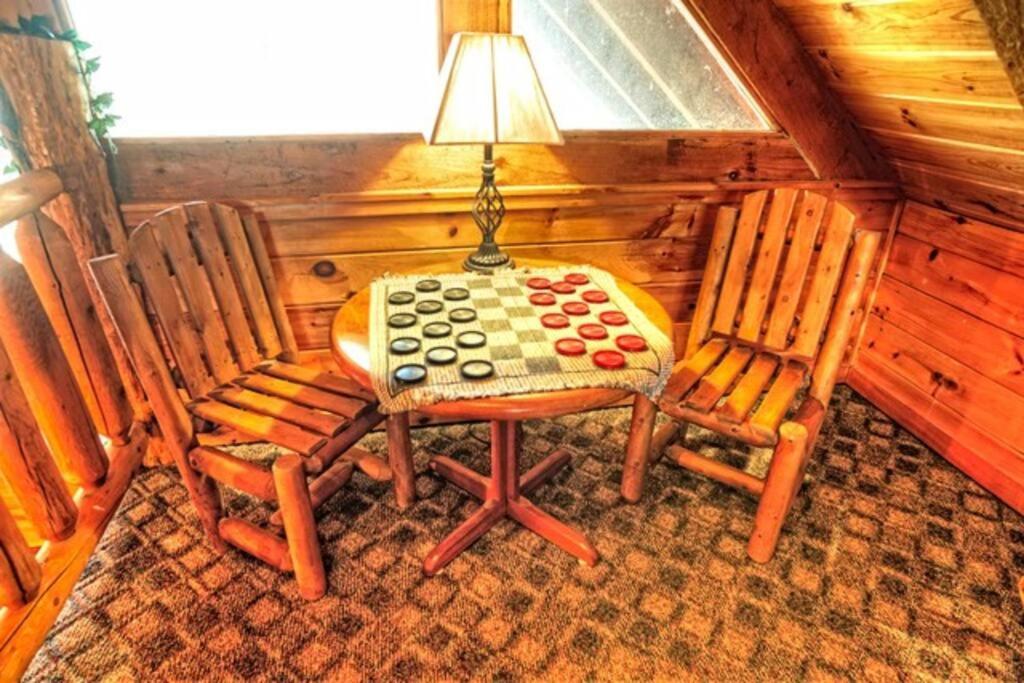 Mick's Hideaway - Semi-secluded Sevierville